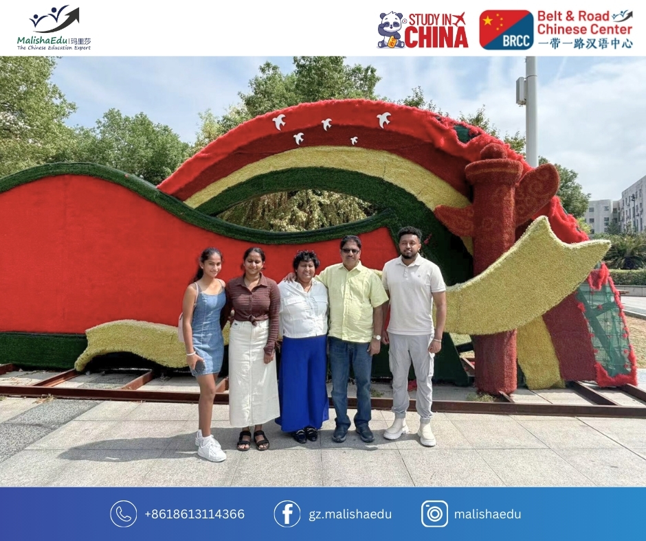 Student from Sri Lanka at Wuhan Polytechnic University